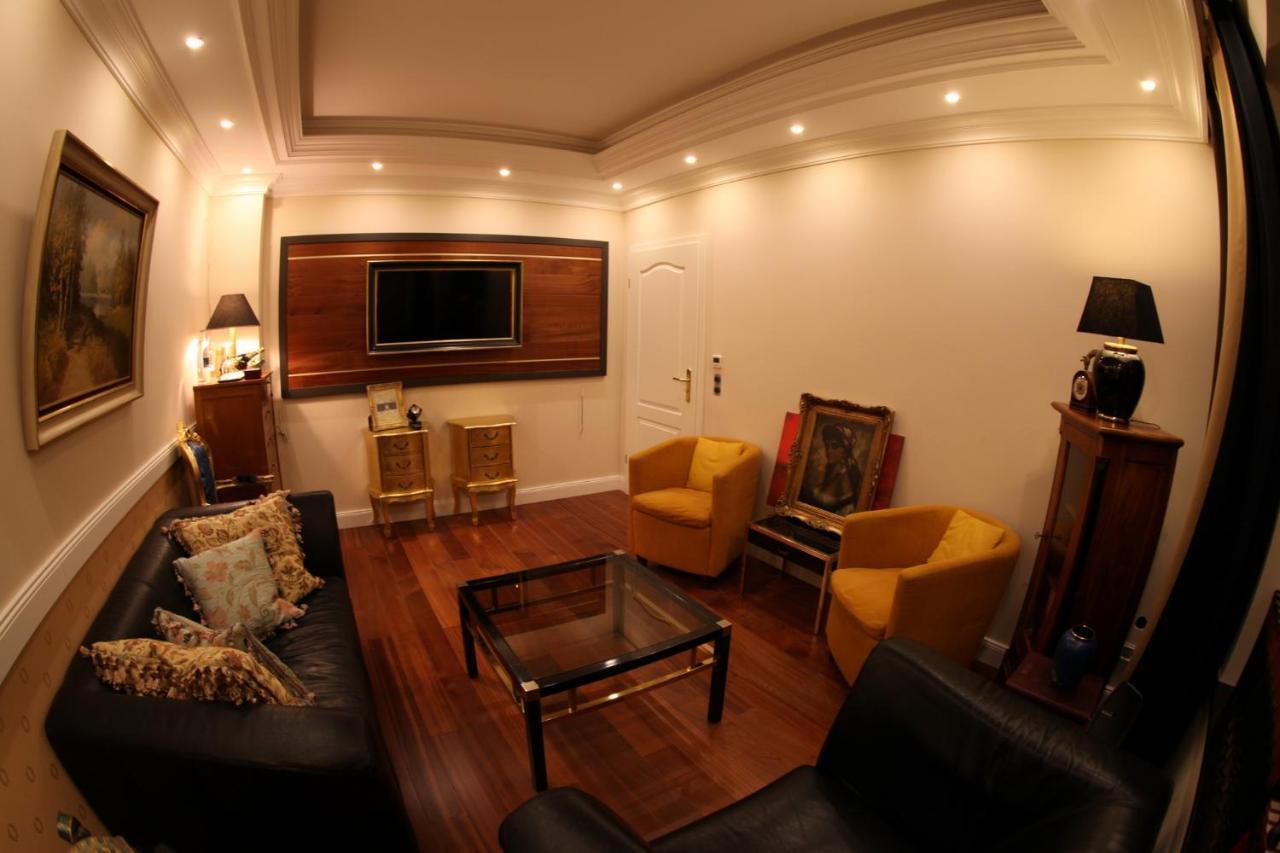 Golden Apartments เอสเซน ภายนอก รูปภาพ