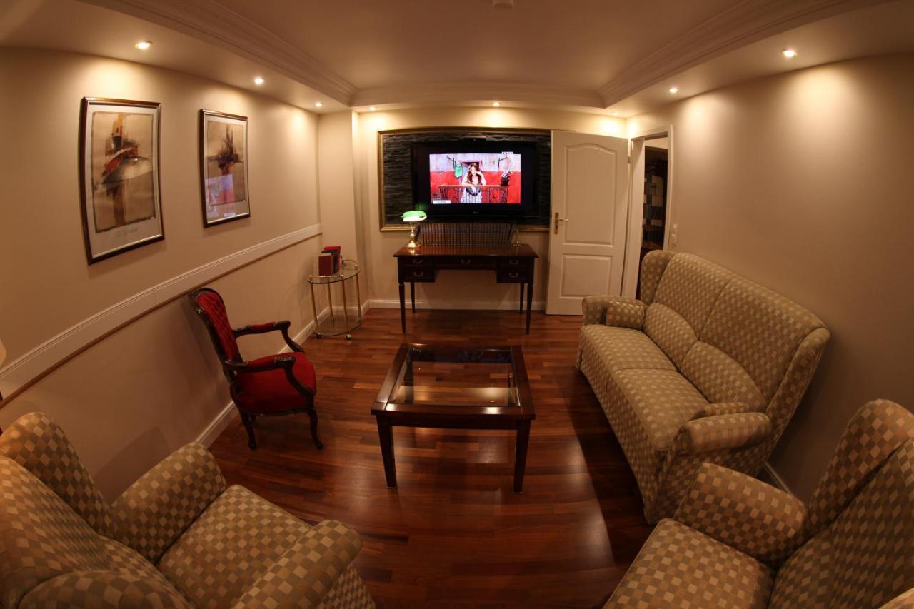 Golden Apartments เอสเซน ภายนอก รูปภาพ